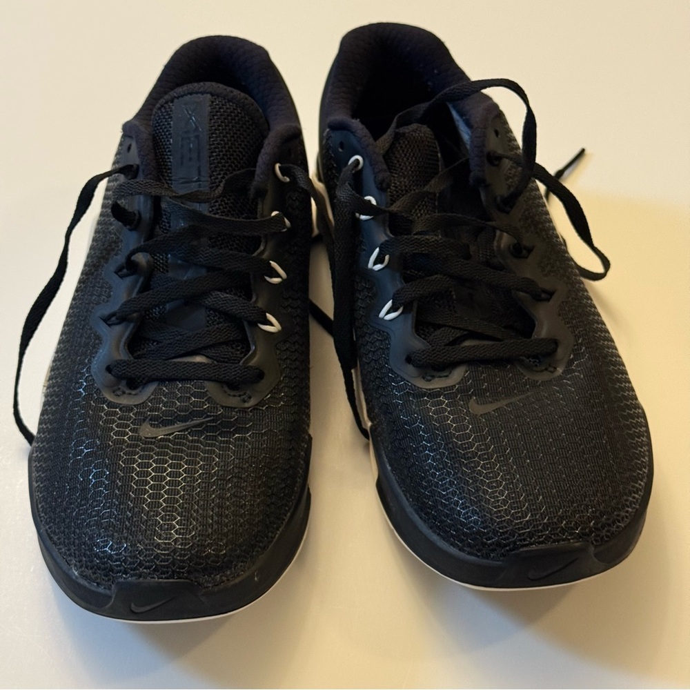 Nike Womens Metcon 5 Black White Cross Training Gym Sneakers Shoes Size 8.5